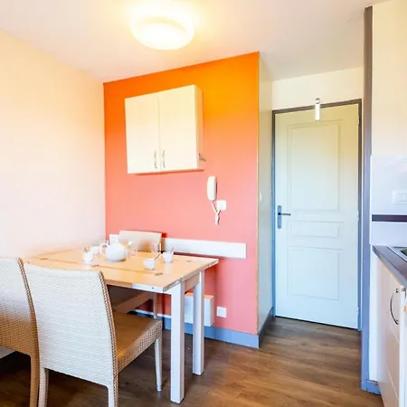 Apartment Le Village De Cap Esterel - Maeva - 4 Personnes - Selection Mae-4734